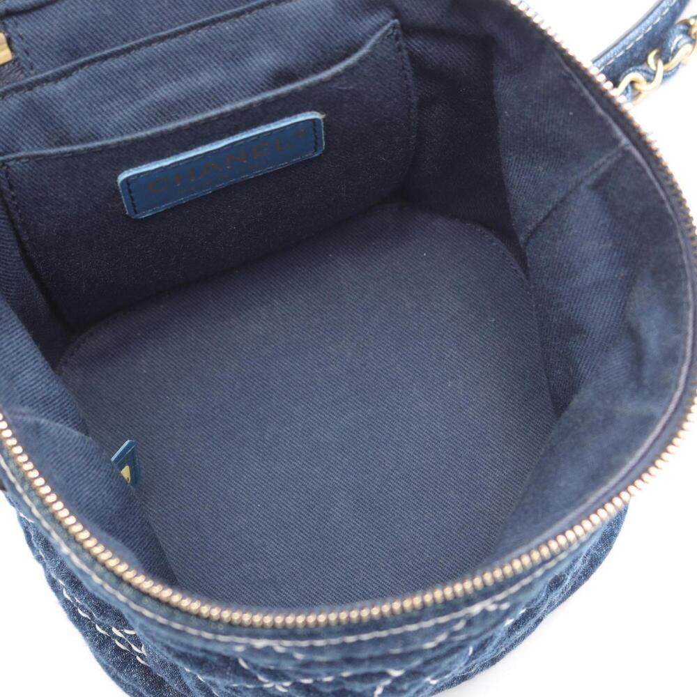 CHANEL Bag - Picture 7 of 13